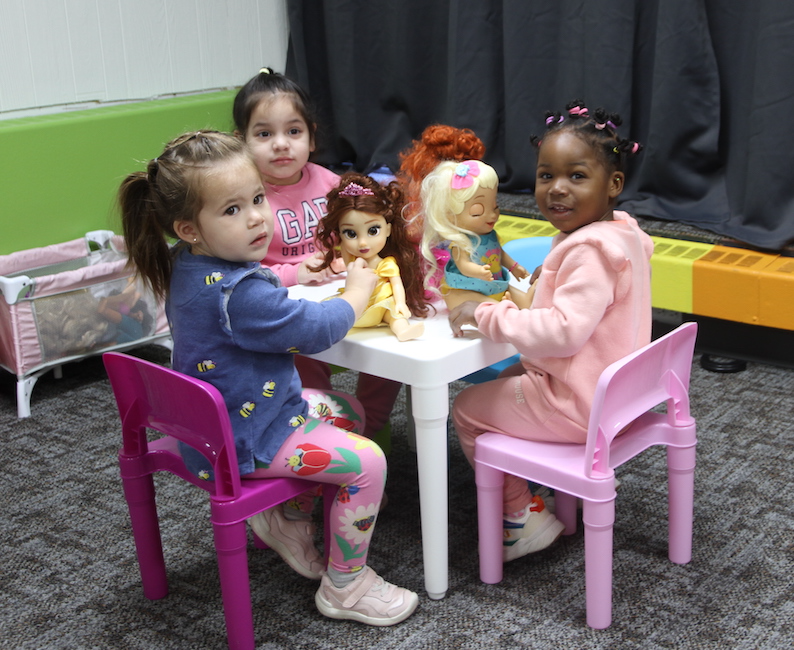 Bilingual learning center in Madison Wisconsi- Little Genius